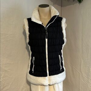 CALVIN KLEIN PERFORMANCE PUFFER VEST BLACK QUILTED ZIP UP SHERPA TRIM SZ M